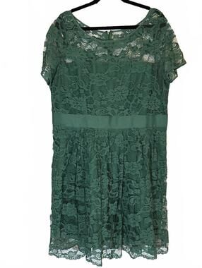 BB Dakota Green Lace Dress Size 20